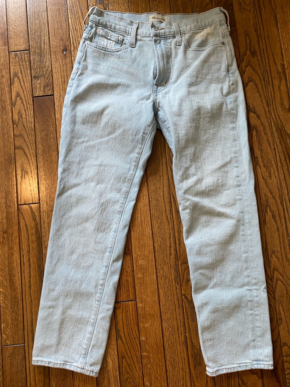 Light Wash Straight Leg Jeans “the mid-rise perfect vintage jean”